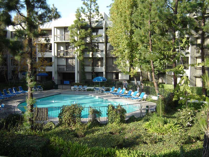 Howard Johnson by Wyndham Anaheim Hotel & Water Playground