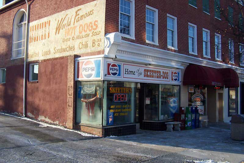 Skeeter's World Famous Hot Dogs