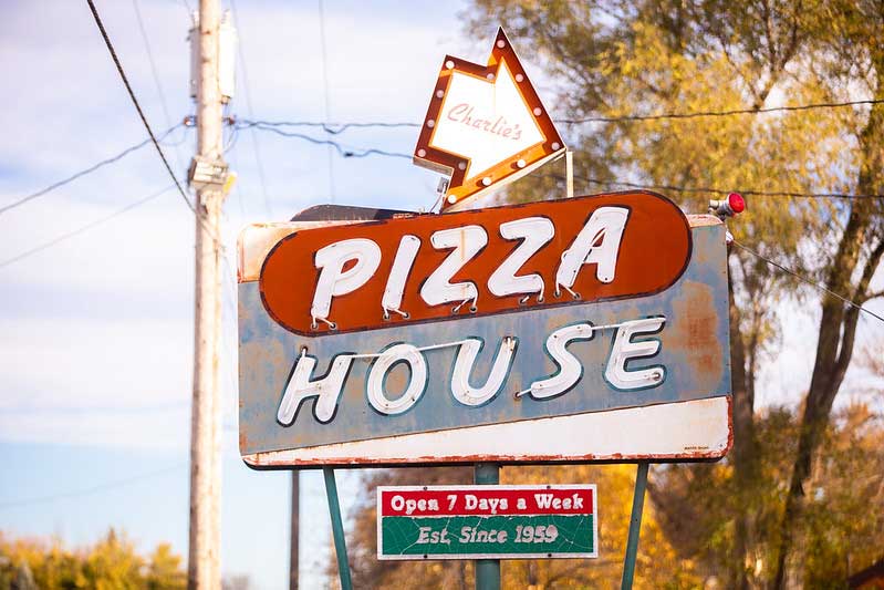 Charlie's Pizza House