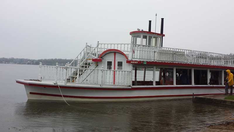 The Dixie Sternwheeler